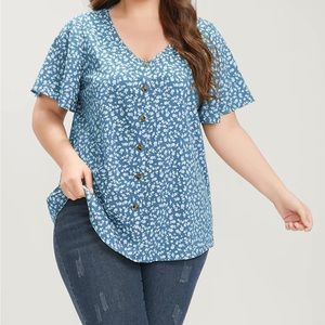 Ditsy Floral Ruffle Sleeve Button Detail Blouse